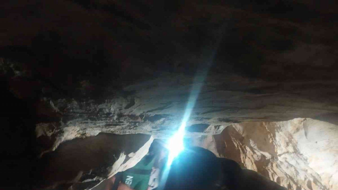 Düşüp yaralandığı mağarada mahsur kalan adam jandarma ve AFAD tarafından kurtarıldı