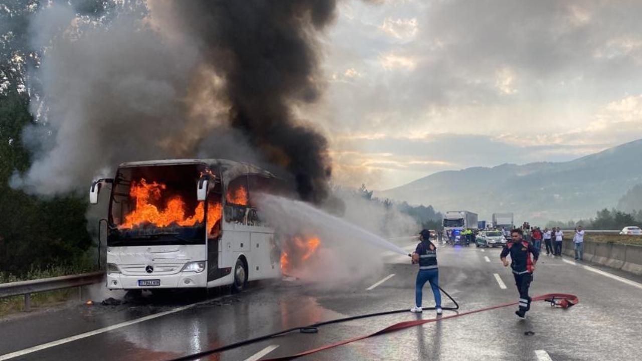 Yolcu otobüsü yangınında yolcular şoförü suçladı