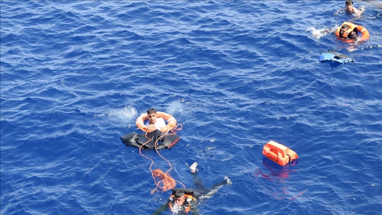 Suriye açıklarında batan göçmen teknesinde can kaybı 71’e yükseldi