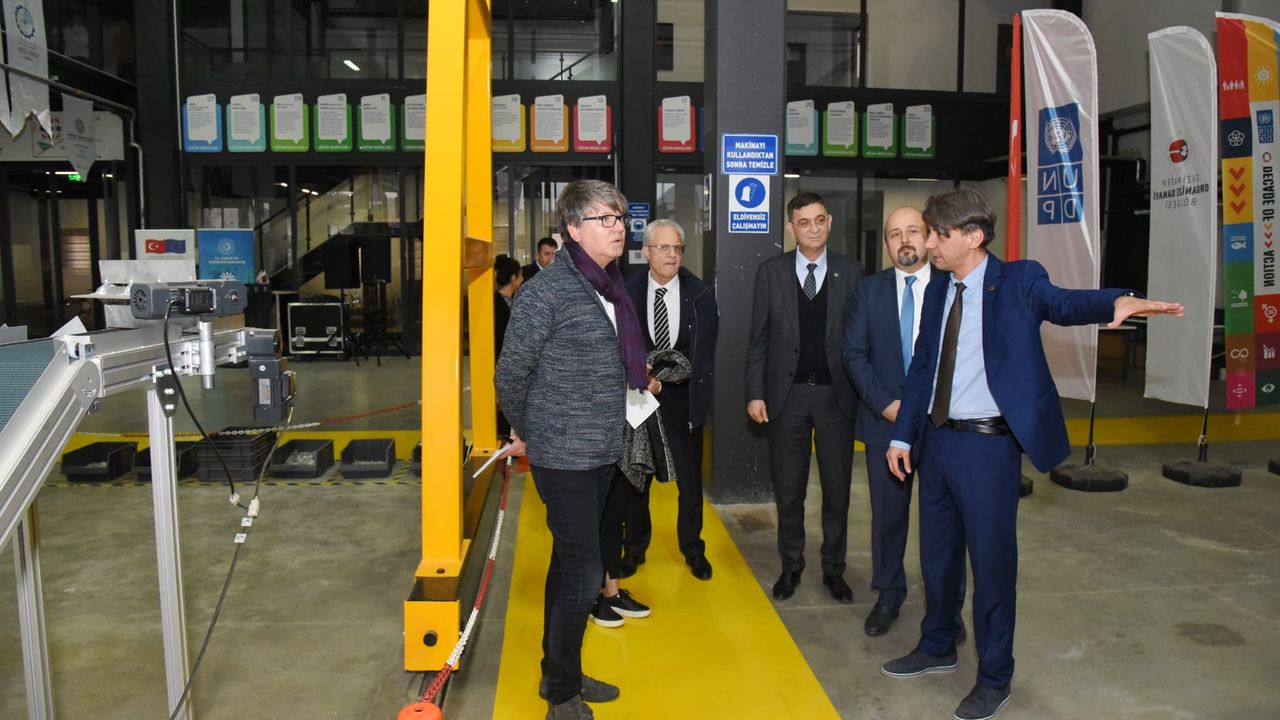 AB Türkiye Delegasyonu heyetinden Model Fabrika'ya ziyaret