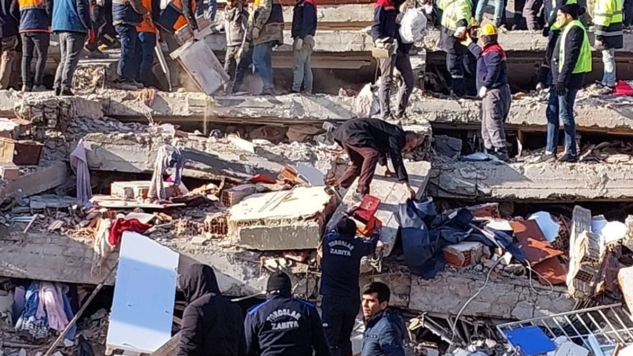 Deprem felaketi üzerinden 18 gün geçti. Şimdi Çadır Felaketi 