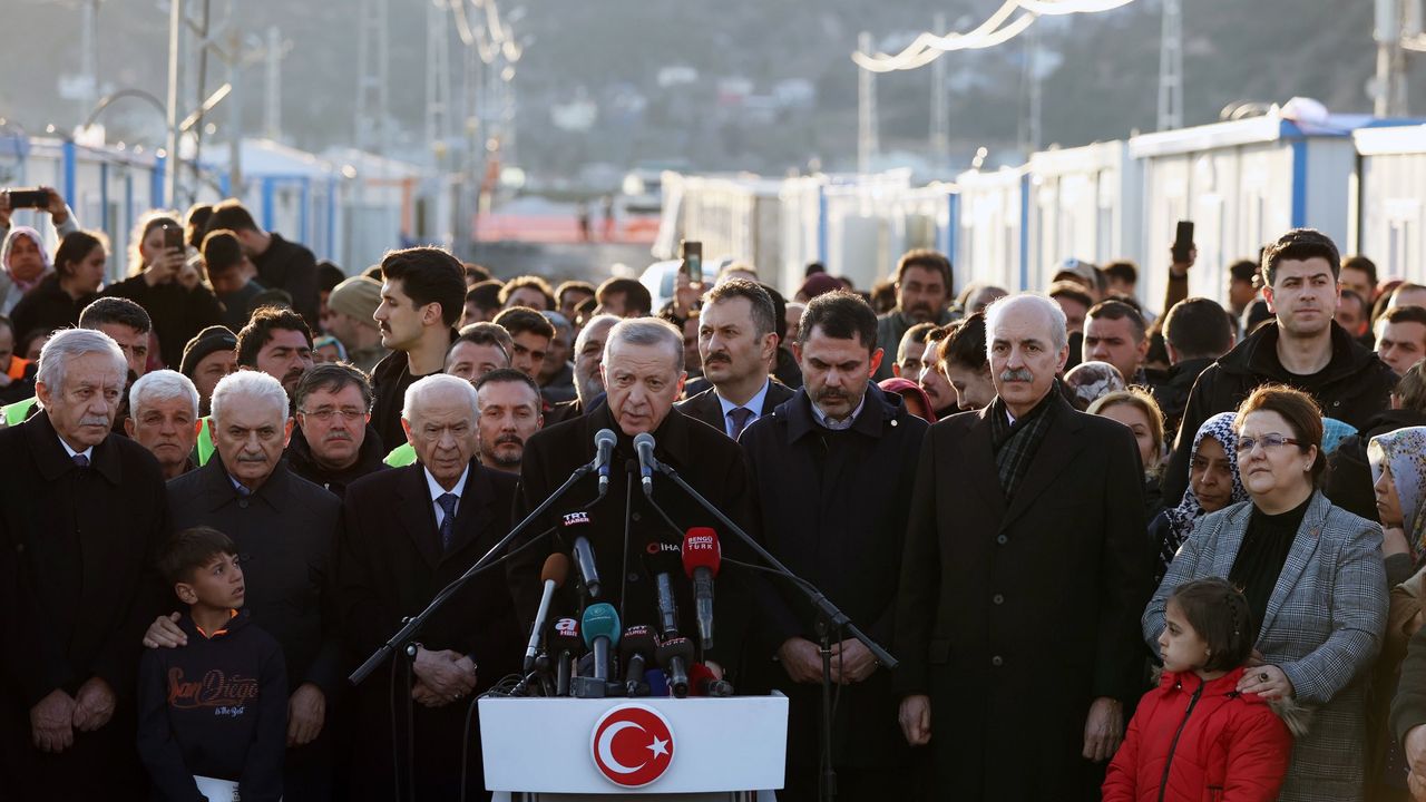 Cumhurbaşkanı Erdoğan, İslahiye Afet Koordinasyon Merkezi'nde konuştu: