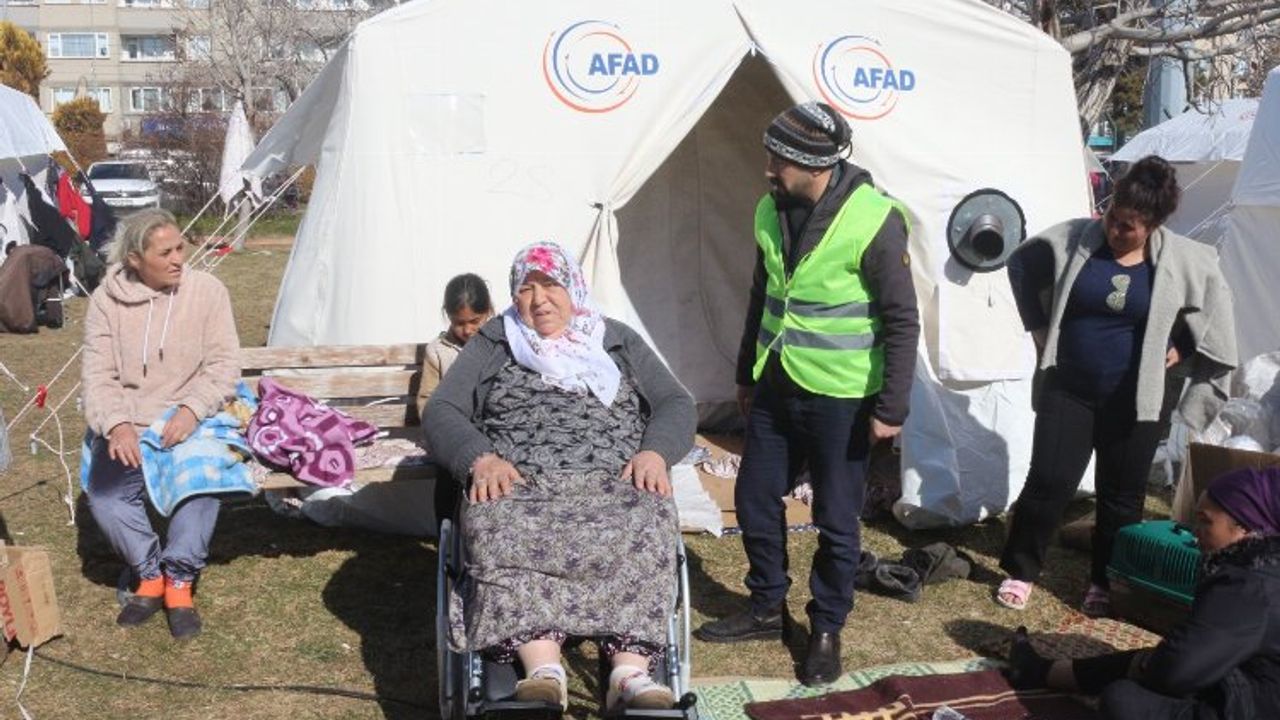 Gaziantep'ten engelli depremzedelere medikal destek