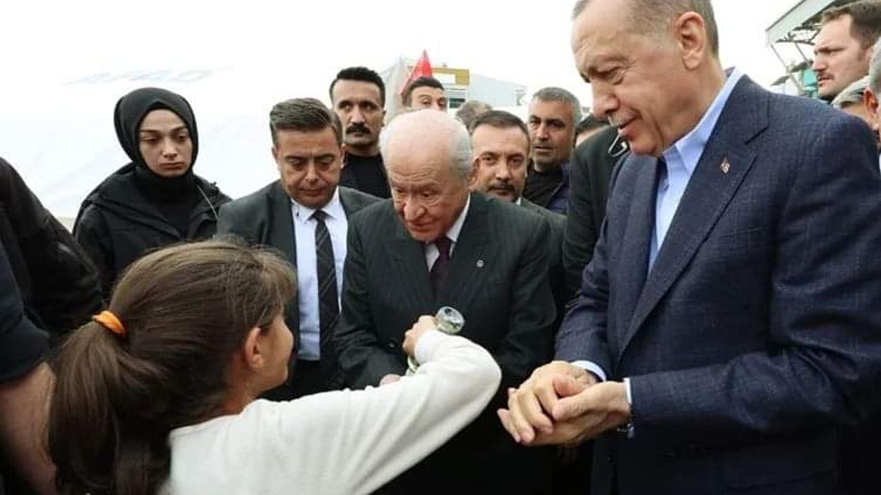 Erdoğan ve Bahçeli, Kırıkhan'da: 'Sıkıntılar yaşadıysanız helallik istiyoruz'