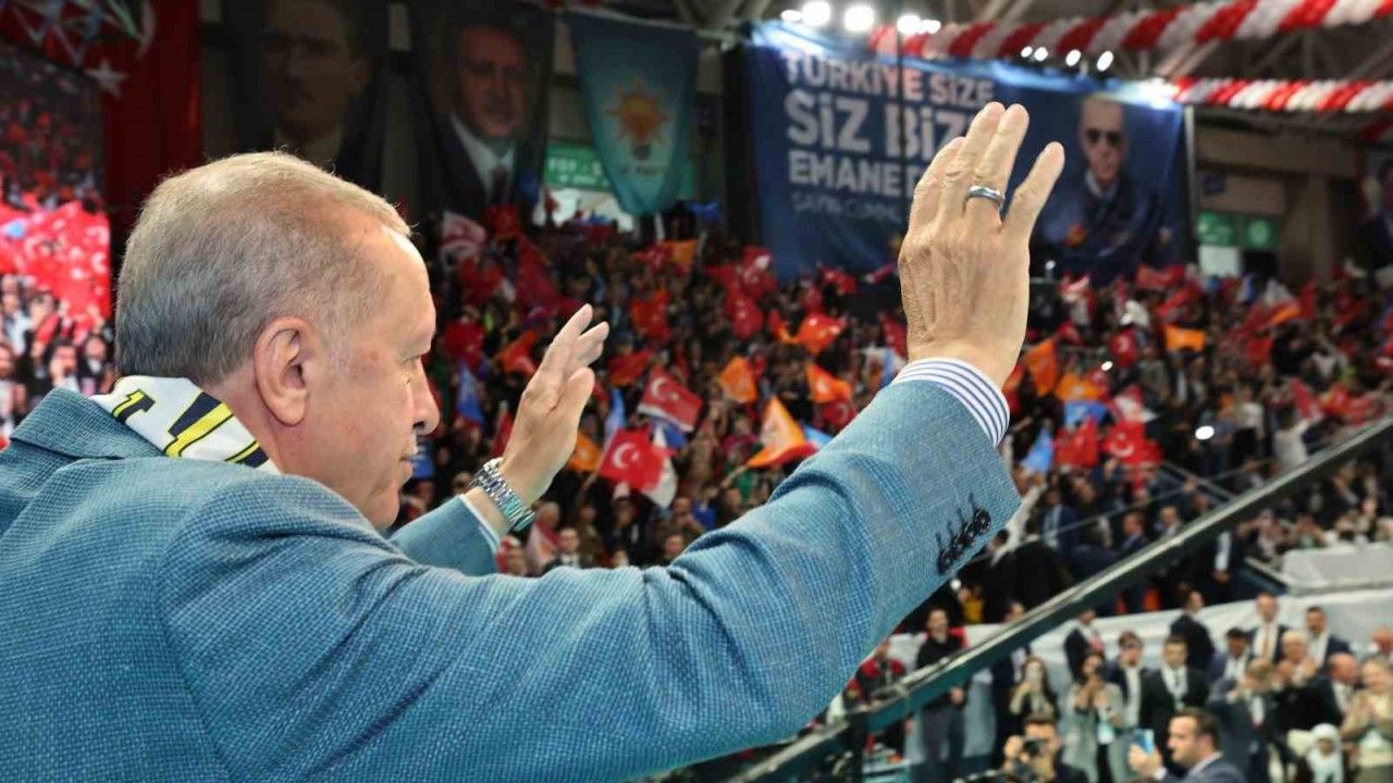 Cumhurbaşkanı Erdoğan: "Sen nasıl hesap uzmanısın ki toplam oyları 1 puan eden partilere 40’a yakın milletvekili verdin"
