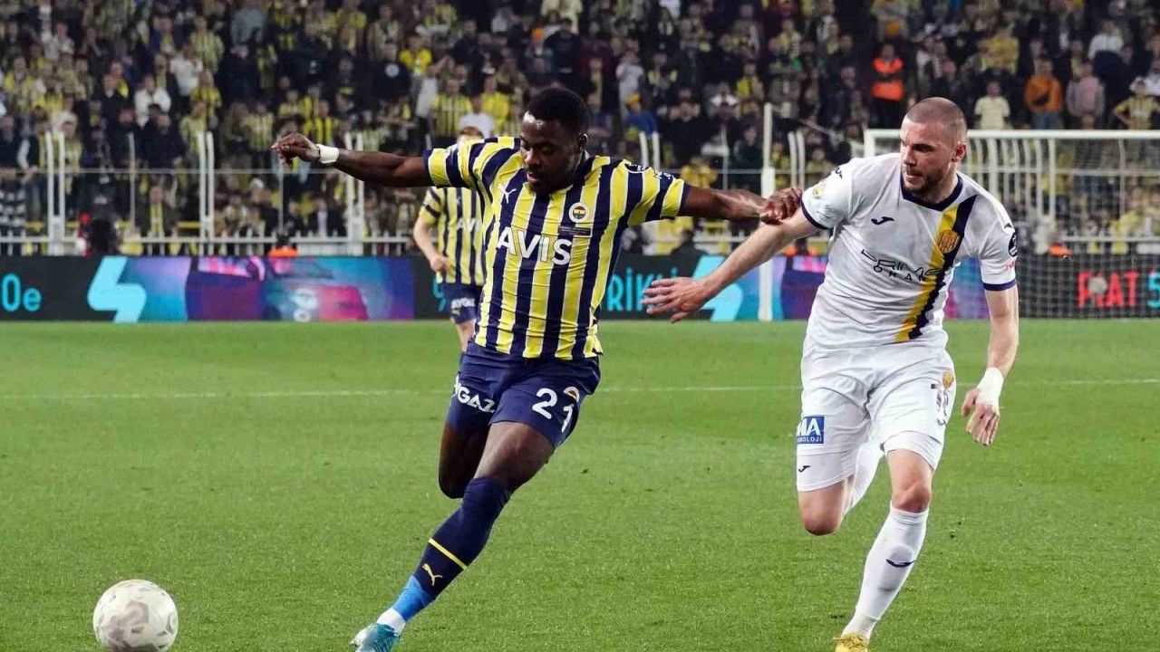 Fenerbahçe’ye Bright Osayi Samuel’den Kötü Haber!