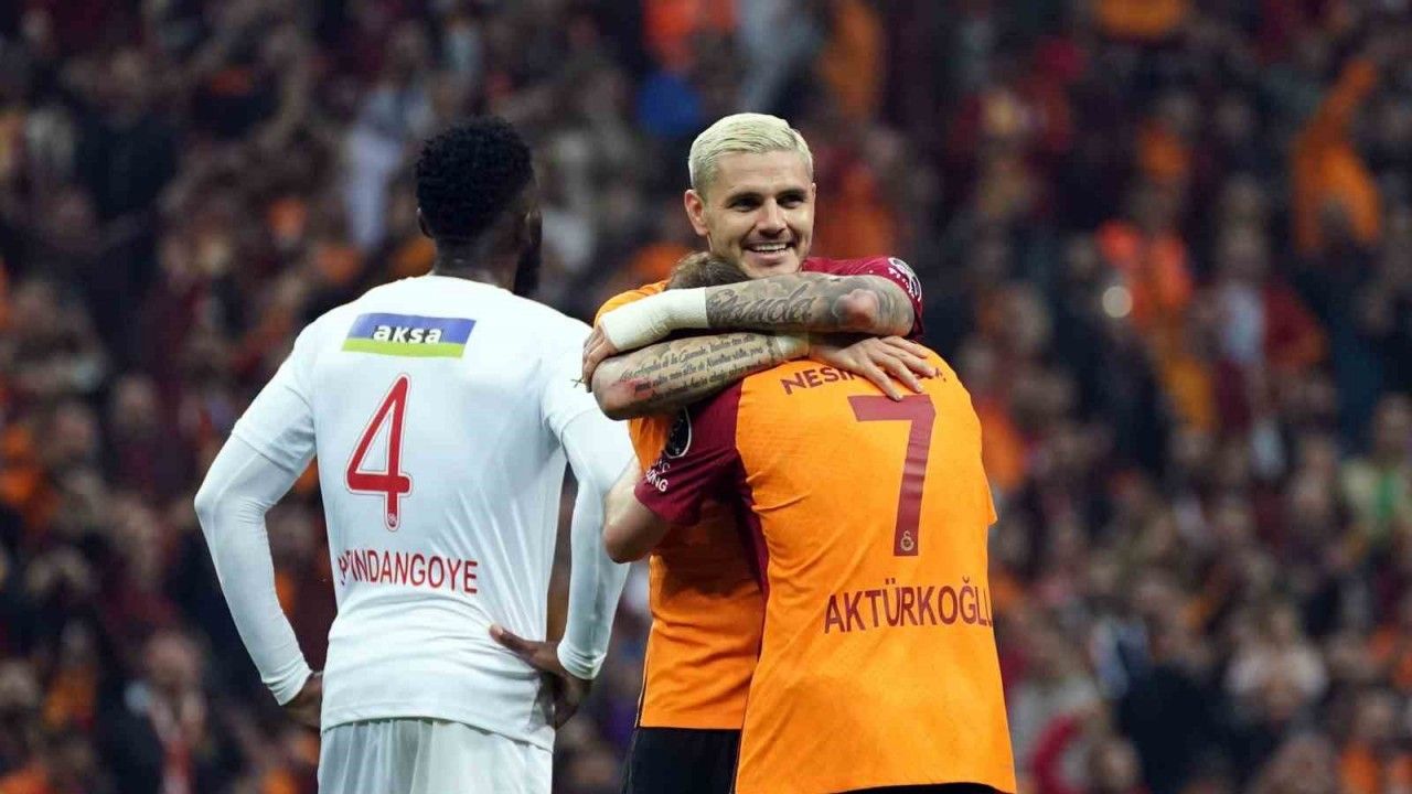 Galatasaray şampiyonluğa 1 galibiyet uzakta