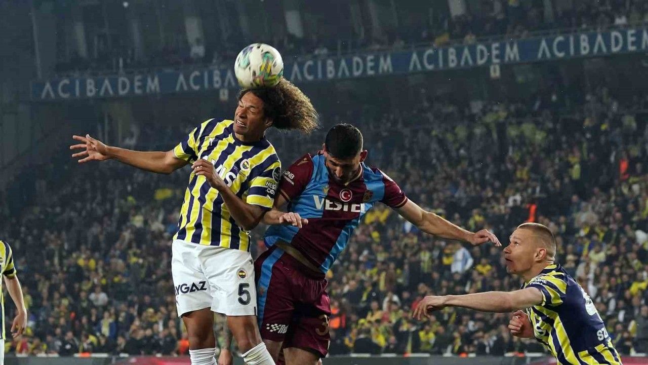 Spor Toto Süper Lig: Fenerbahçe: 3 - Trabzonspor: 1 (Maç sonucu)
