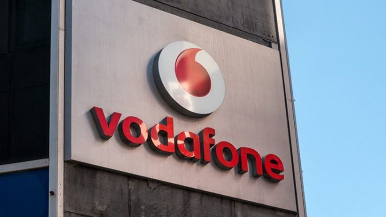 Vodafone 3 Yılda 11 Bin Kişiyi İşten Çıkaracak