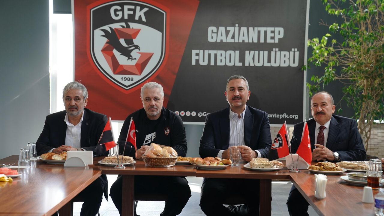 TBMM AK Parti Grup Başkanvekili Abdulhamit Gül'den Gaziantep FK’ya Destek