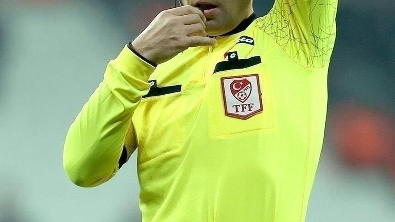 Süper Lig'de 5. Hafta Maçlarını Yönetecek Hakemler Açıklandı