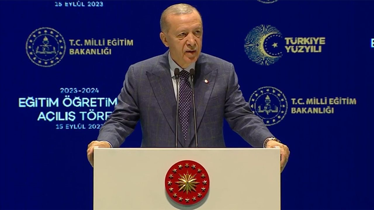 Cumhurbaşkanı Erdoğan Duyurdu: Ek Ders Ücretlerinde Zam!