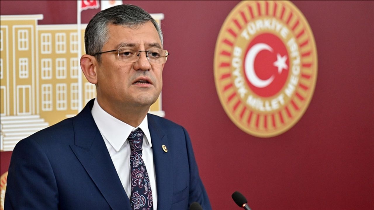 Özgür Özel CHP Genel Başkanlığına Adaylığını Açıkladı