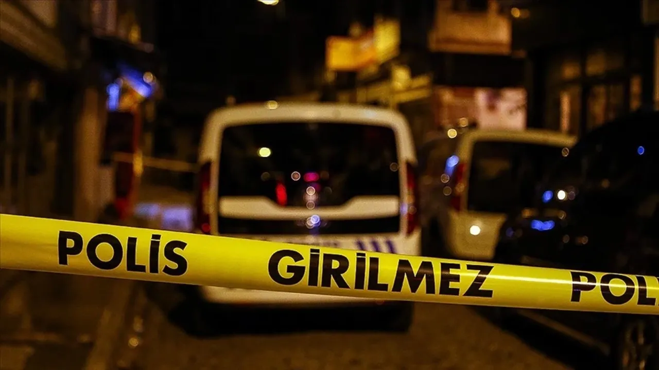 Kadın Cinayetlerinin Sonu Gelmiyor! Eski Sevgilisini Sokak Ortasında Öldürdü