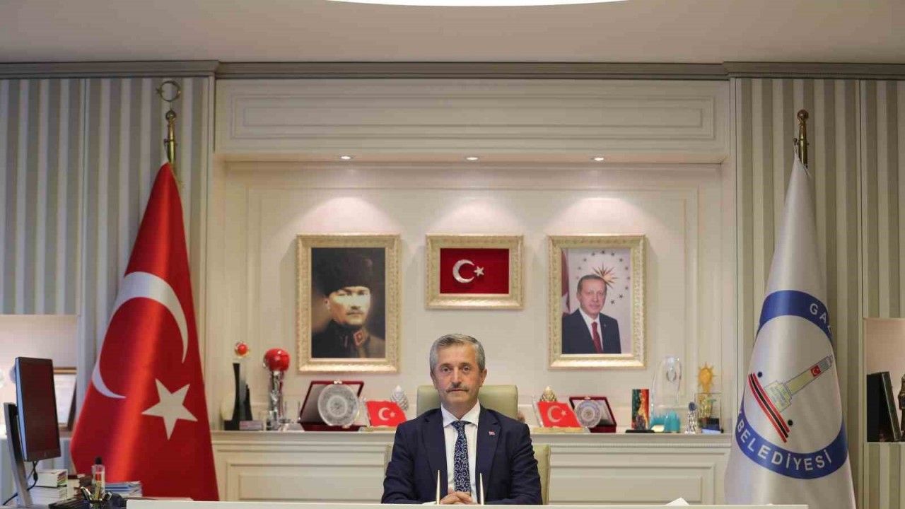 Tahmazoğlu, 29 Ekim Cumhuriyet Bayramı´nın 100.  yıl dönümünü kutladı