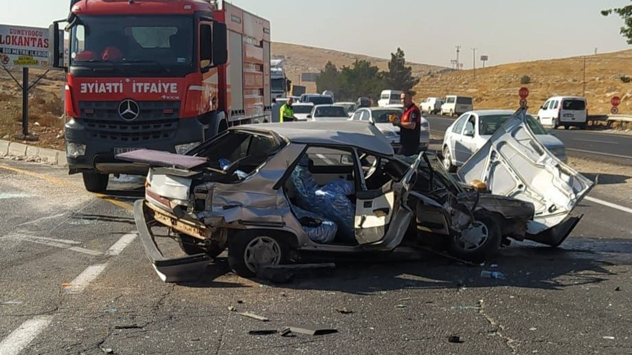 Gaziantep Şanlıurfa yolunda trafik kazası: 5 yaralı