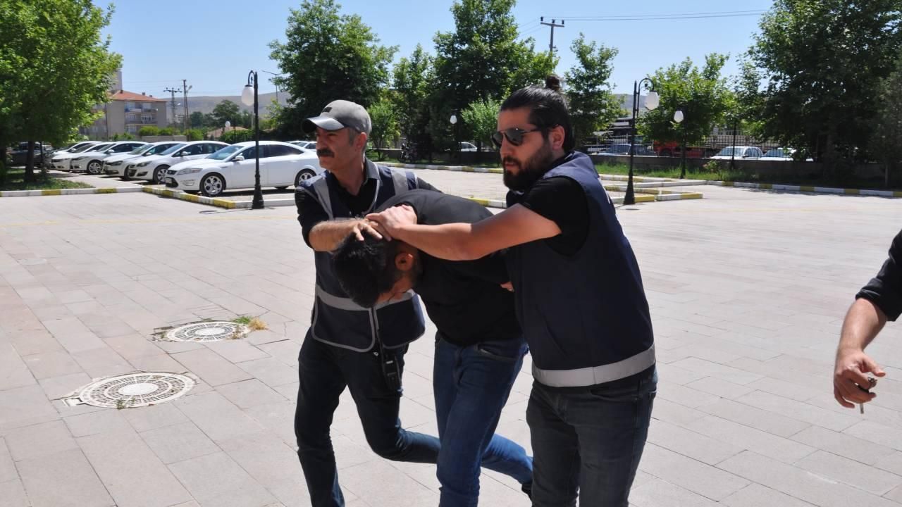 Gaziantep'te terör örgütü PKK/YPG'ye yönelik operasyonda yakalanan zanlı tutuklandı