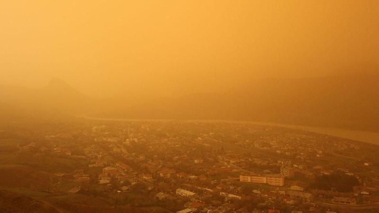 Meteoroloji uyardı: Suriye'den toz taşınımı geliyor! Şanlıurfa, Mardin, Gaziantep, Kilis illeri dikkat‼️