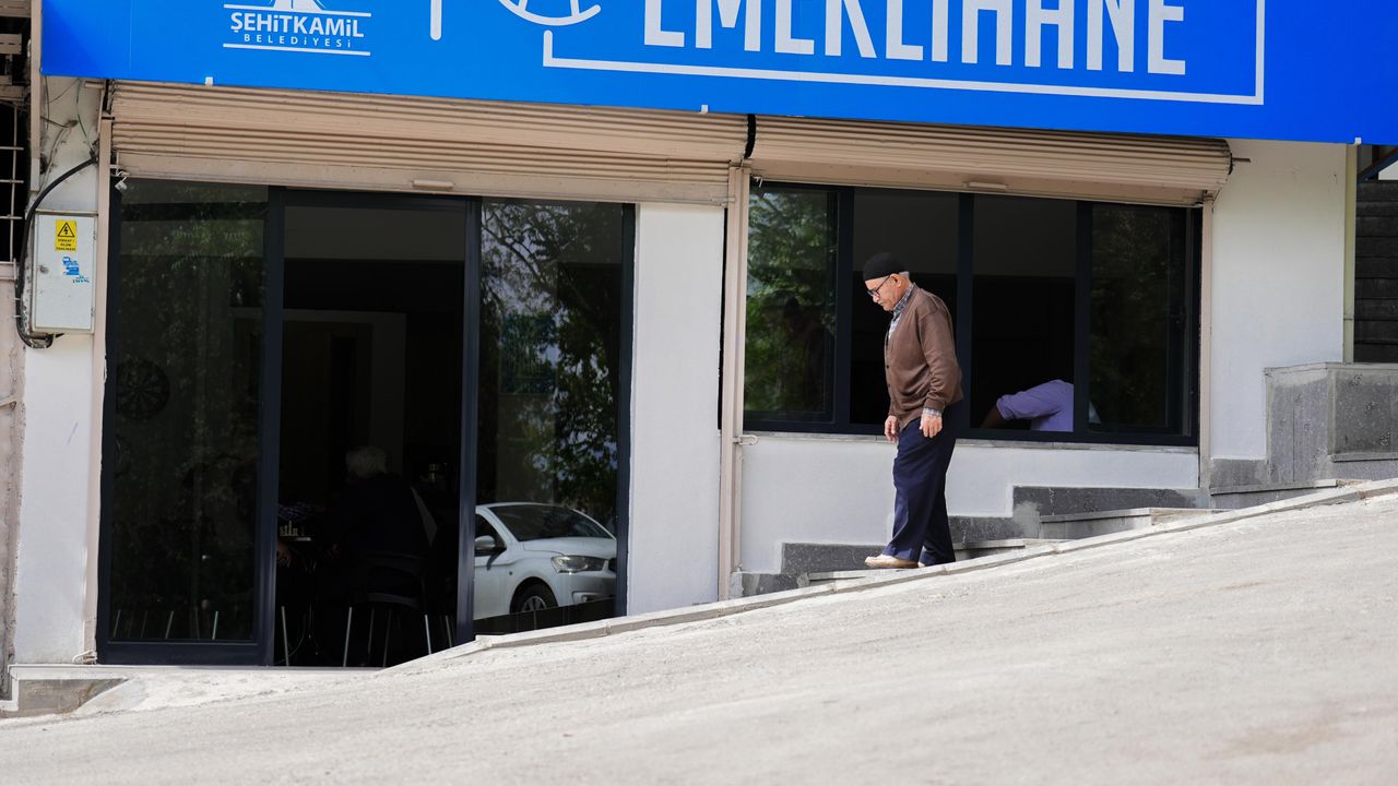 Şehitkamil'de Emeklihane 2 açıldı