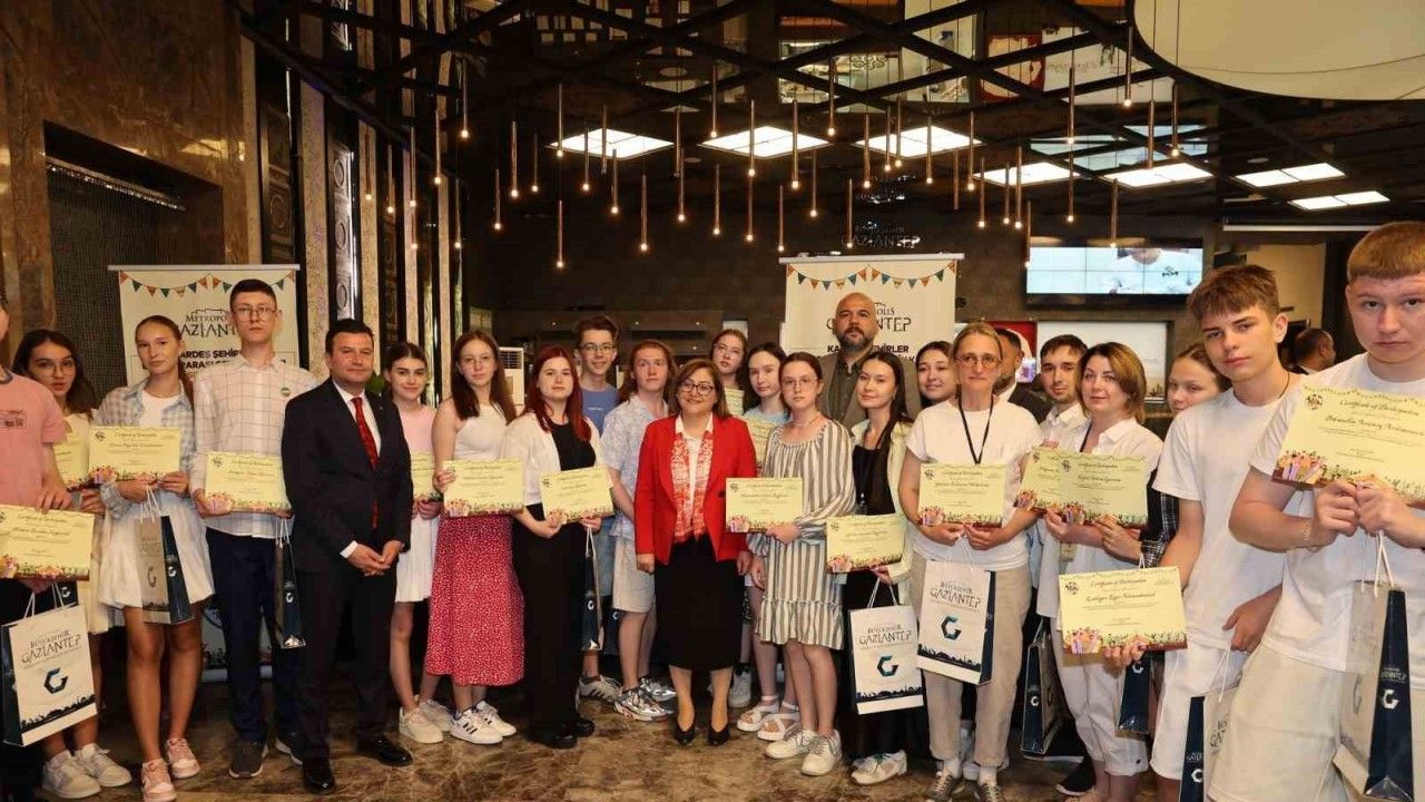 Gaziantep Büyükşehir Kardeş Şehirler Uluslararası Gençlik Kampı tamamlandı