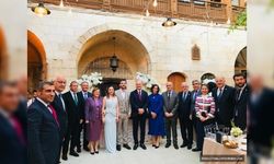 Fatma Şahin kızını nişanlandırdı,  merak edilen nişandan ilk fotoğraflar..