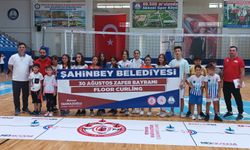 Şahinbey belediyesi zafer bayramını spor etkinlikleri ile kutladı