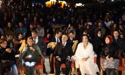 Yeşilçam’ın sultanı Türkan Şoray, Mezopotamya Ovası’na karşı hayranlarıyla film izledi