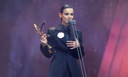 Pınar Deniz'in ödül törenindeki konuşması Rihanna'dan alıntı mı?