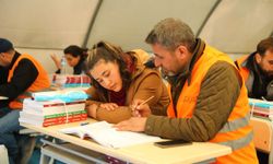 Gaziantep'te  Depremzede öğrencilerin enkaz altında kalan hayalleri kurslarla yeşertiliyor