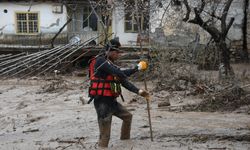 Adıyaman'da selde kaybolan anne ve kızını bulmak için çalışmalar sürüyor