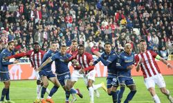 UEFA Avrupa Konferans Ligi: Sivaspor: 1 - Fiorentina: 4 (Maç sonucu)