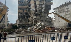 Gaziantep’te Ağır Hasarlı Binalar yıkılırken, Çağla Apartmanında neler oluyor?