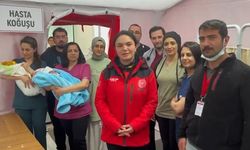 Depremin etkilediği Gaziantep Nurdağı'ndaki sahra hastanesinde iki bebek dünyaya geldi