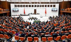 En düşük emekli aylığını 7 bin 500 TL’ye çıkaran teklif kabul edildi