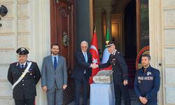 Zeugma Antik Kenti'nden kaçırılan 1800 yıllık mezar steli, Türkiye'ye iade edildi