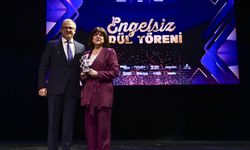 Prof. Dr. Ergun’a “Yılın Sağlık Kahramanı Ödülü” Verildi