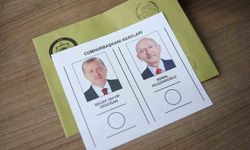 Türkiye'nin tarihi seçimi | Sandıkların yüzde 97'si açıldı, Erdoğan yarışı önde götürüyor