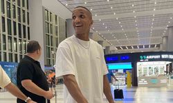 VİDEO HABER / Fenerbahçe’nin anlaşmaya vardığı Rodrigo Becao, İstanbul’da