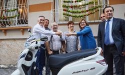 Başkan Şahin, Motorları Çalınan Engelli Çifte Yenisini Getirdi