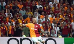 Angelino ilk golünü attı
