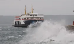 VİDEO HABER / İstanbul Boğazı çift yönlü gemi trafiğine kapatıldı