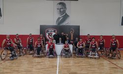 Gazişehir Gaziantep Tekerlekli Sandalye Basketbol Takımı'nın yeni sponsoru Fİ Akademi oldu