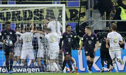 Bayern Münih Almanya Kupası’ndan, Manchester United İngiltere Lig Kupası’ndan elendi