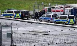 VİDEO HABER/ Rehine krizinin ardından Hamburg Havaalanı’nda uçuşlar normale döndü