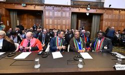 Dünya UAD'nin aldığı tarihi kararı konuşuyor: İşte İsrail'i sanık sandalyesine oturtan ekip