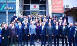 Anlamlı Ziyaret! Fatma Şahin ilk ziyaretini MHP Gaziantep İl Başkanlığı'na yaptı...