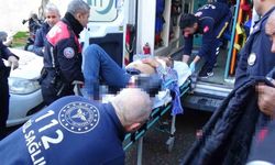 Karakol önünde bıçaklı kavga: 2 yaralı, 5 gözaltı