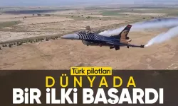 Türk pilotlarının kol uçuşu dünyada bir ilk olarak kayıtlara geçti