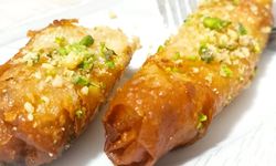 Kadayıflı Fıstıklı Sarma Tatlısı: Evde Kolaylıkla Yapabileceğiniz Bir Lezzet Harikası