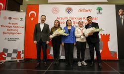 Arzum Türkiye Kadınlar Satranç Şampiyonası Gaziantep'te başladı